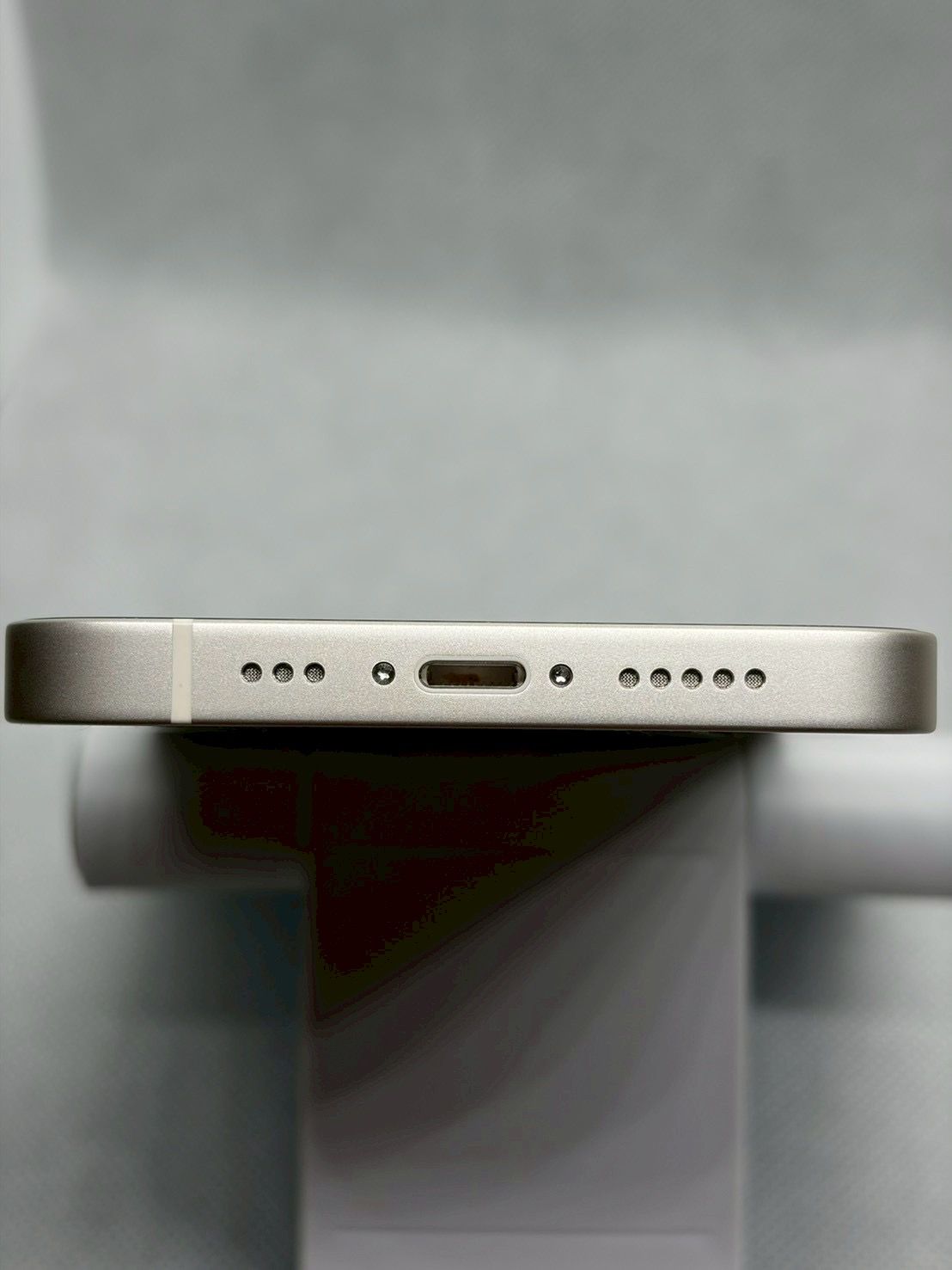 ムスビー｜○未使用品 SIMフリー iPhone14 128GB スターライト