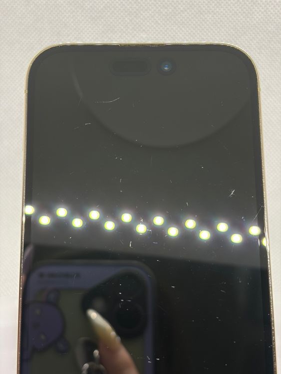 ���Хåƥ꡼81% SIM�ե꡼ iPhone14Pro 512GB �������