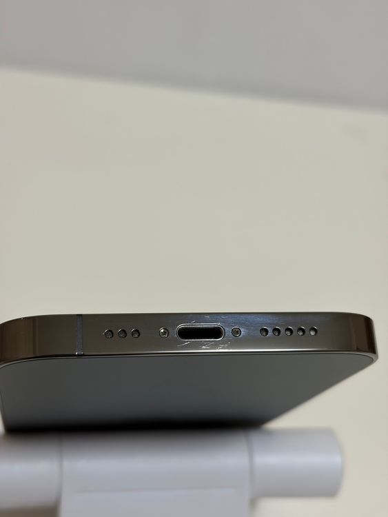 ������ �Хåƥ꡼80% SIM�ե꡼ iPhone13Pro 128GB ����ե�����