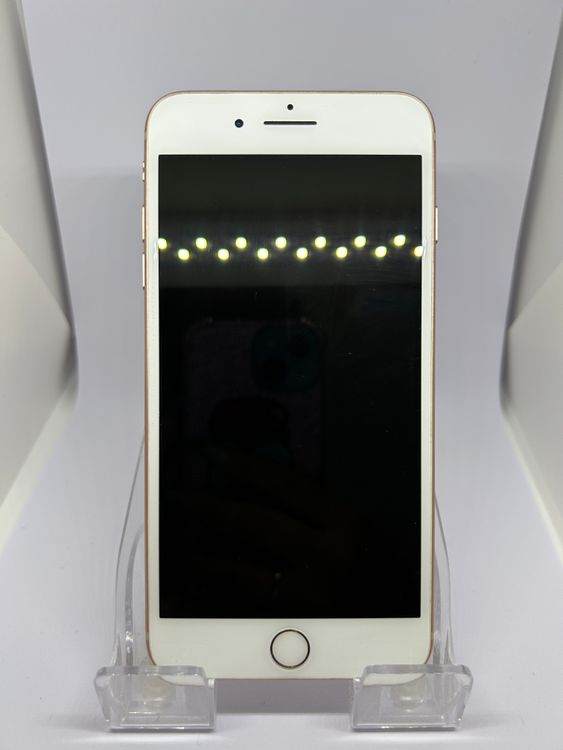 ��SIM�ե꡼ iPhone8Plus  64GB ������� �Хåƥ꡼82%