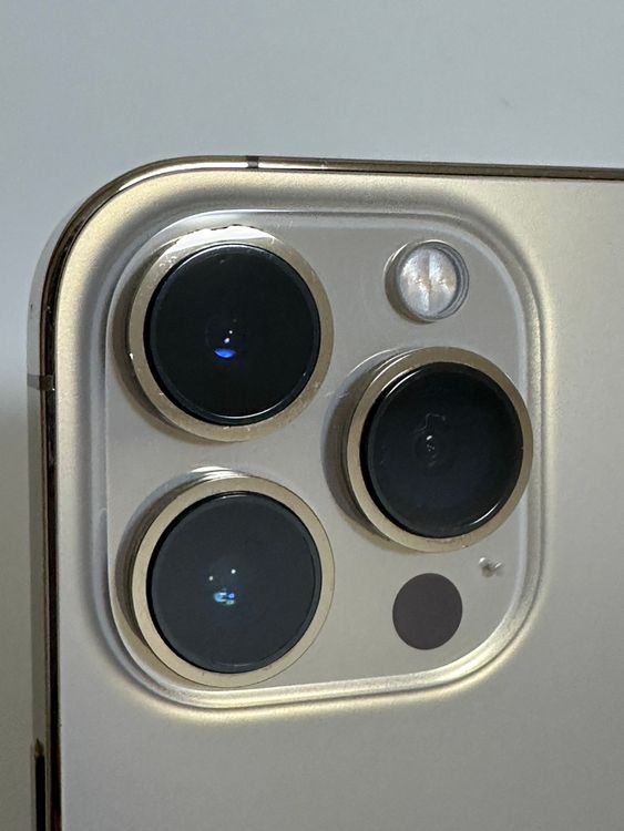 ���Хåƥ꡼87% SIM�ե꡼ iPhone13ProMax 256GB �������