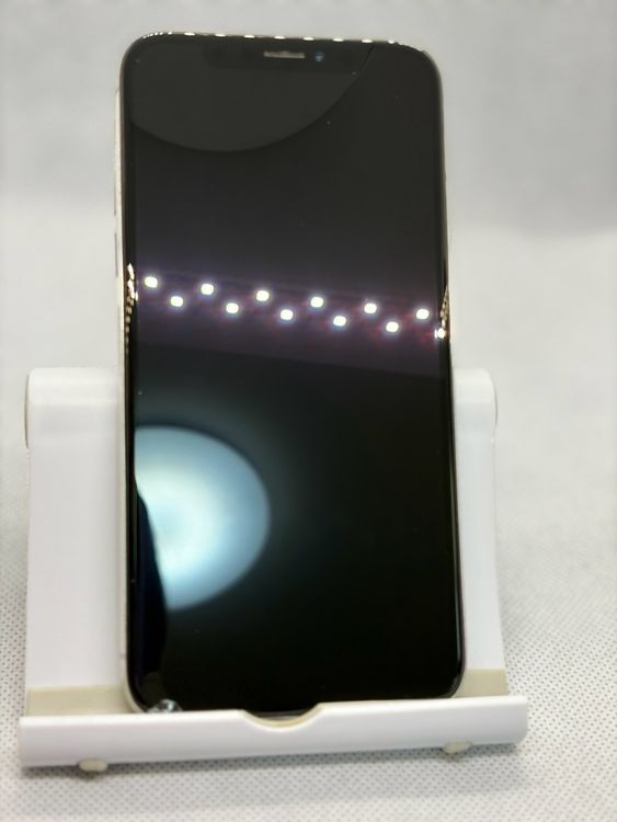 ���Хåƥ꡼92% SIM�ե꡼ iPhoneX 64GB ����С�