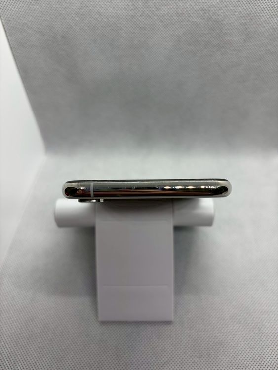 ���ϥԥͥ��ͥå� SIM�ե꡼ iPhoneXS 64GB ����С� �Хåƥ꡼87%