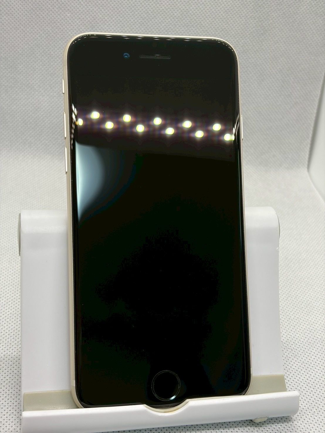 ムスビー｜○バッテリー98% 超美品 SIMフリー iPhoneSE 第3世代 128GB