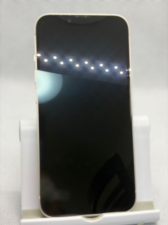 ������Ʊ�� SIM�ե꡼ iPhone14 128GB �������饤�� �Хåƥ꡼82%
