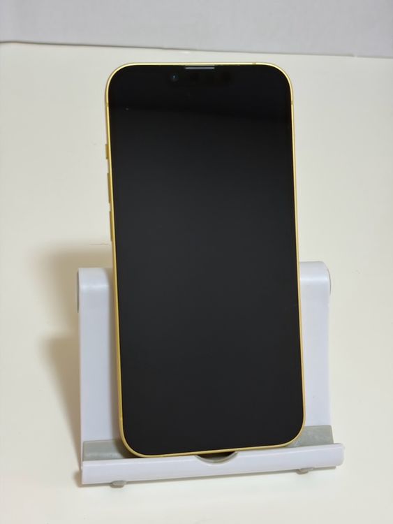 ���Хåƥ꡼84% SIM�ե꡼ iPhone14 128GB ��������