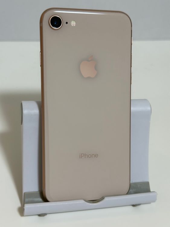 ��SIM�ե꡼ iPhone8 64GB �������