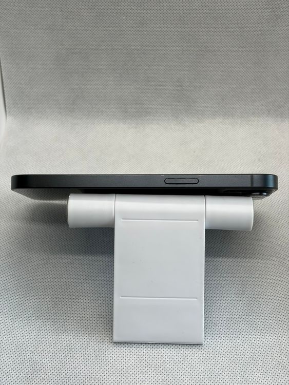 ���Хåƥ꡼83% SIM�ե꡼ iPhone14 128GB �ߥåɥʥ���