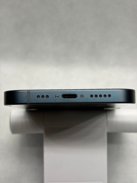 ���Хåƥ꡼84% Ķ���� SIM�ե꡼ iPhone13 512GB �ߥåɥʥ���