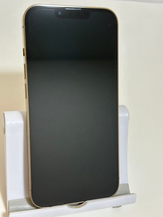 ���Хåƥ꡼81% SIM�ե꡼ iPhone13Pro 256GB �������