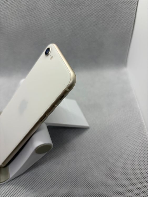 ��Ķ���� SIM�ե꡼ iPhoneSE ��3���� 64GB �������饤�� �Хåƥ꡼82%