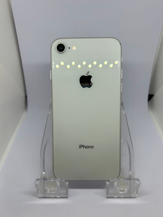 ��SIM�ե꡼ iPhone8  64GB ����С� �Хåƥ꡼75%