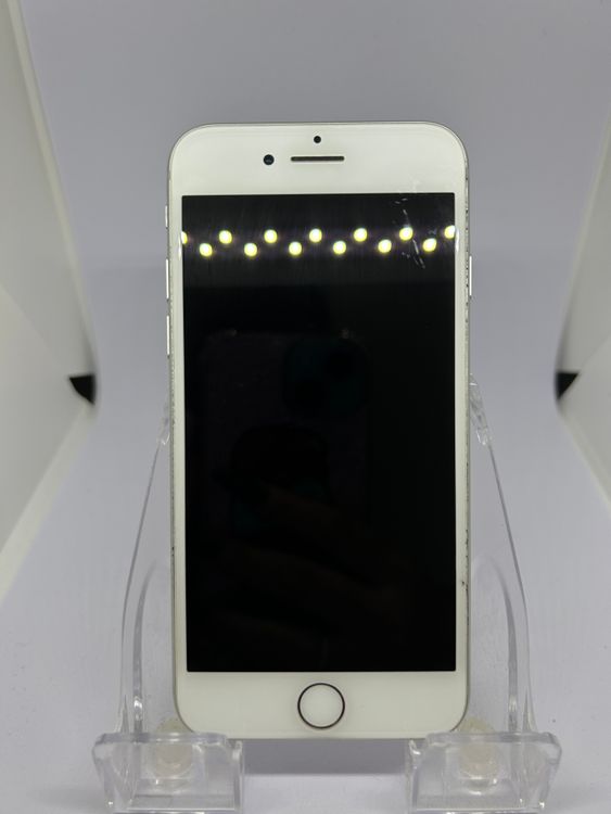 ��SIM�ե꡼ iPhone8  64GB ����С� �Хåƥ꡼59%