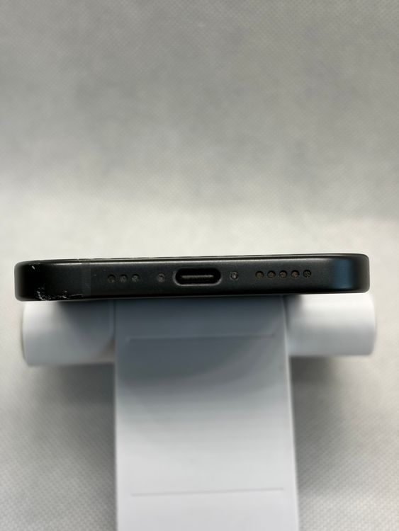 ���Хåƥ꡼98% SIM�ե꡼ iPhone15 128GB �֥�å�