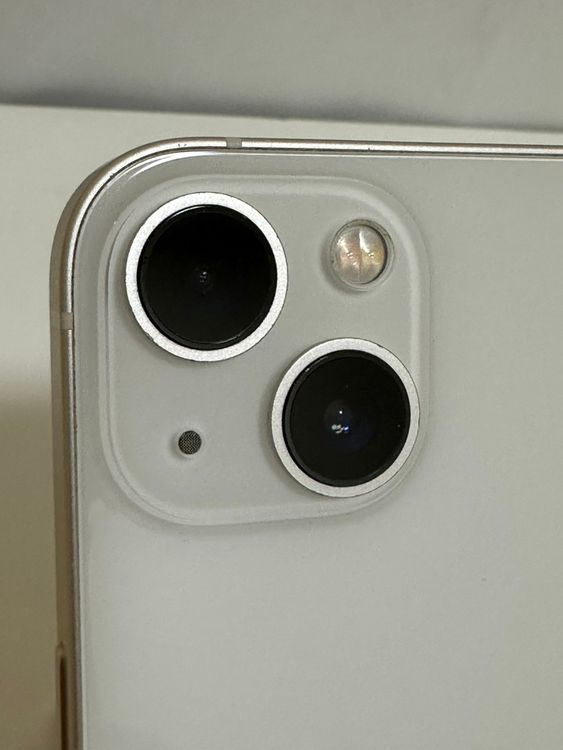 ���Хåƥ꡼80% SIM�ե꡼ iPhone13 128GB �������饤��