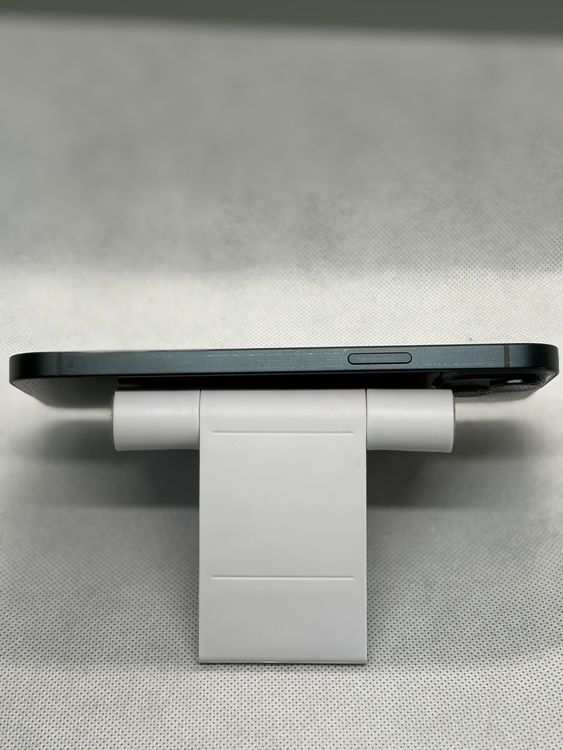 ���Хåƥ꡼85% ���� SIM�ե꡼ iPhone14Plus 128GB �ߥåɥʥ���