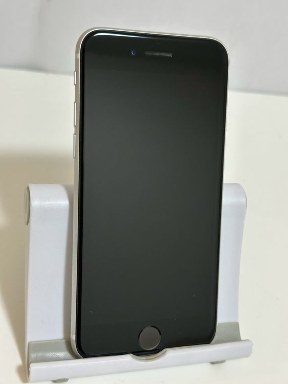 ������ SIM�ե꡼ iPhoneSE ��2���� 64GB �ۥ磻��