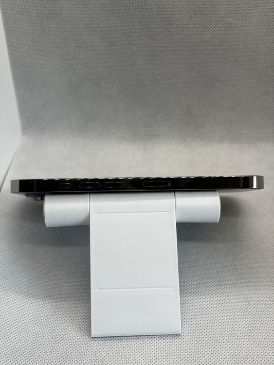 ���Хåƥ꡼100% SIM�ե꡼ iPhone13Pro 256GB ����ե�����