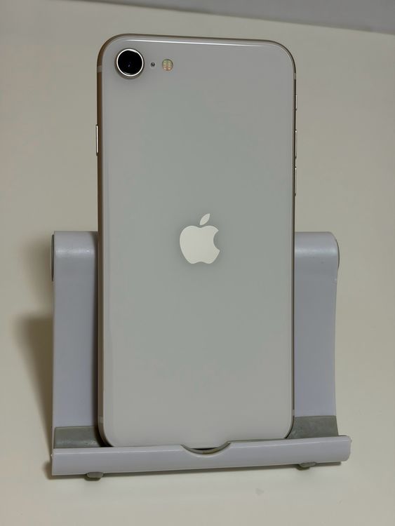 ������Ʊ�� SIM�ե꡼ iPhoneSE ��3���� 64GB �������饤��