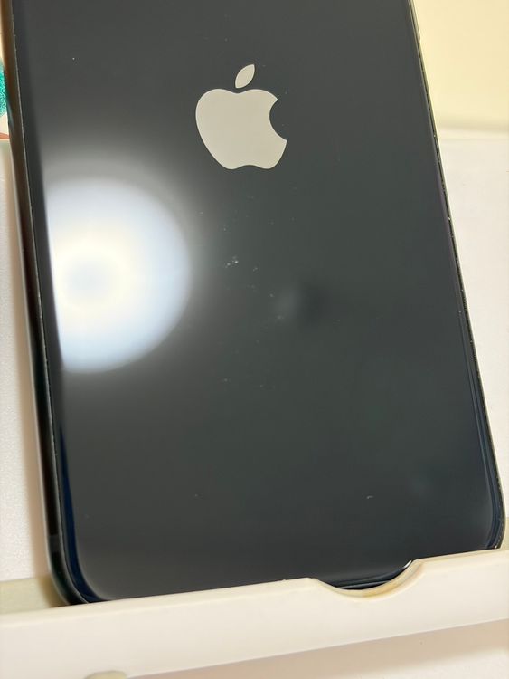 ���Хåƥ꡼80% SIM�ե꡼ iPhoneSE ��3���� 64GB �ߥåɥʥ���