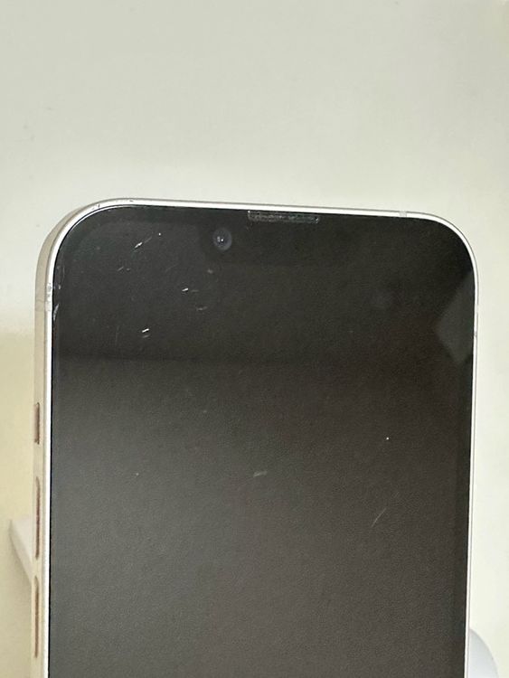 ���Хåƥ꡼86% SIM�ե꡼ iPhone14 256GB �������饤��