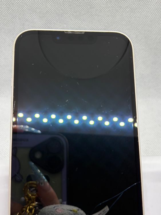 ���Хåƥ꡼85% SIM�ե꡼ iPhone13 128GB �������饤��