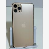 ���Хåƥ꡼82% SIM�ե꡼ iPhone11ProMax 64GB �������