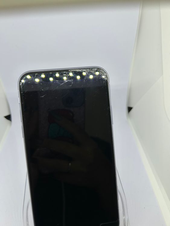 ��SIM�ե꡼ iPhone11  64GB �ѡ��ץ� �Хåƥ꡼79%