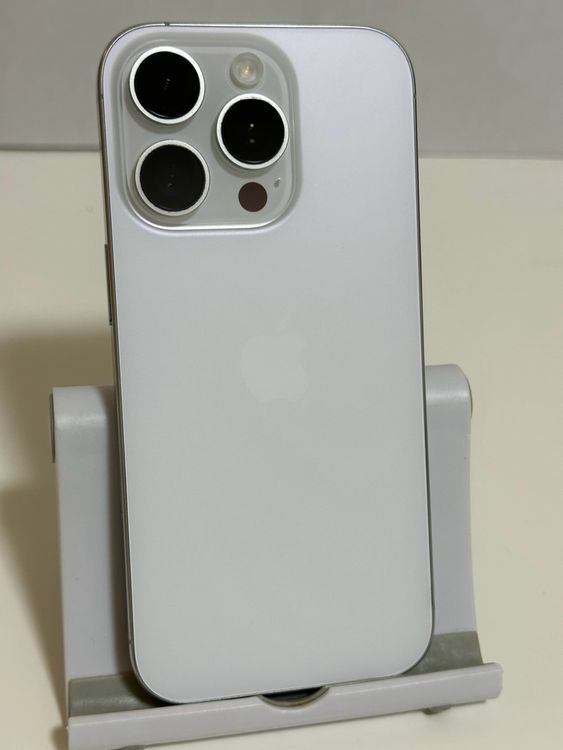 ���Хåƥ꡼100% SIM�ե꡼ iPhone16Pro 512GB �ۥ磻�ȥ����˥���
