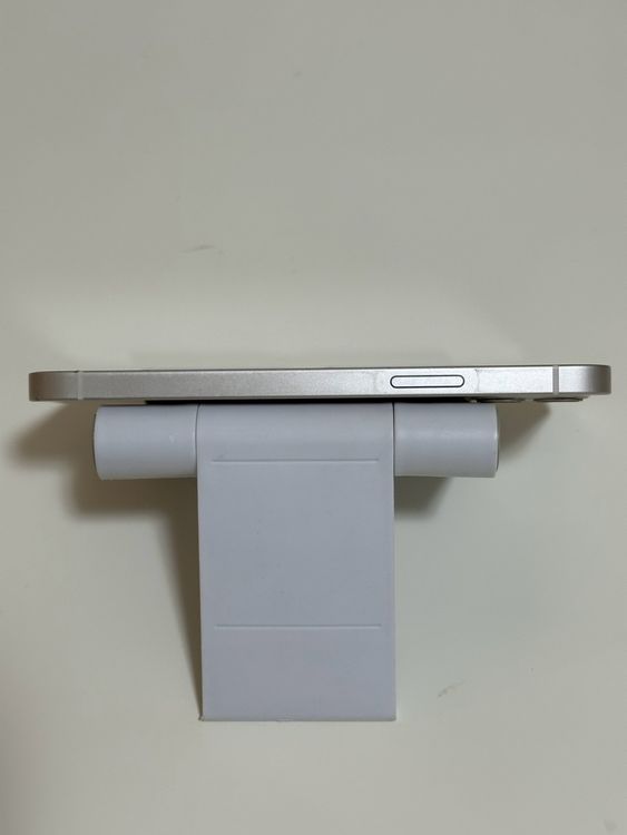 ��SIM�ե꡼ iPhone12 128GB �ۥ磻��
