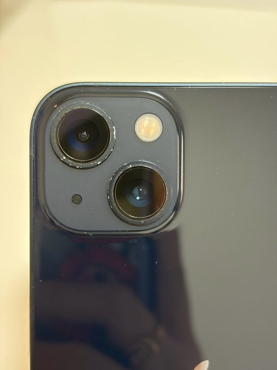���Хåƥ꡼86% SIM�ե꡼ iPhone13 128GB �ߥåɥʥ���