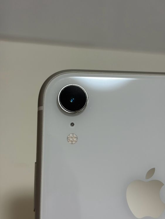 ���Хåƥ꡼80% Ķ���� SIM�ե꡼ iPhoneXR 128GB �ۥ磻��