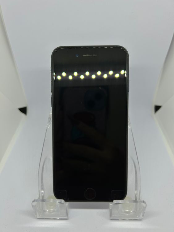 ��SIM�ե꡼ iPhoneSE��3����  64GB �ߥåɥʥ���