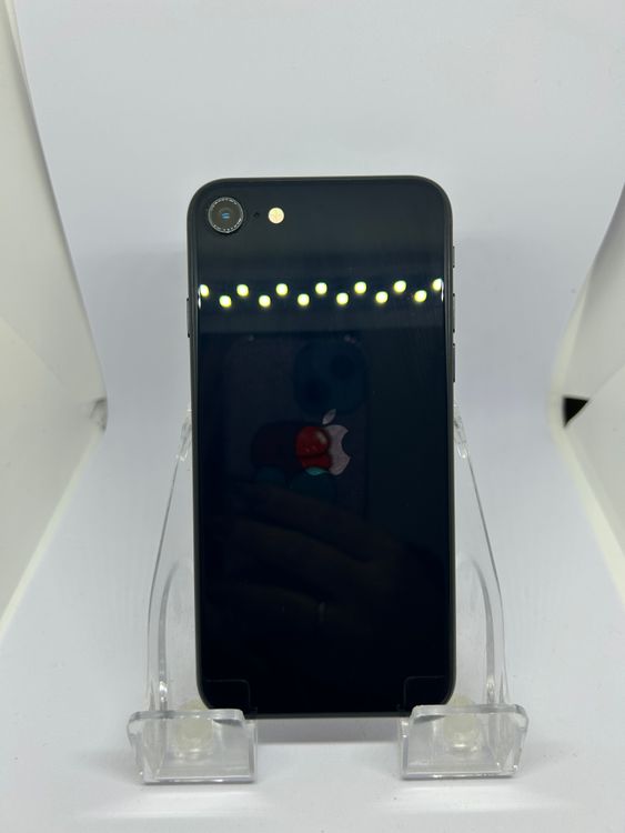 ��SIM�ե꡼ iPhoneSE��3����  64GB �ߥåɥʥ��� �Хåƥ꡼83%