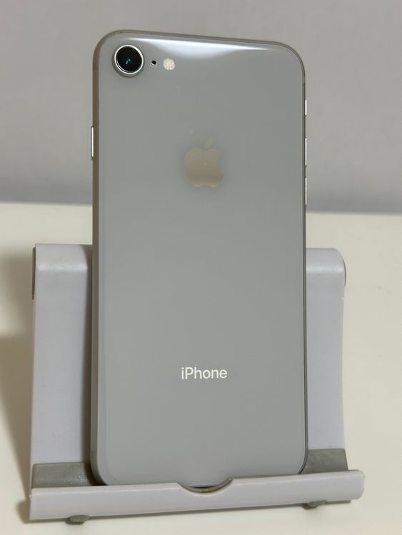 ��SIM�ե꡼ iPhone8 256GB ����С�