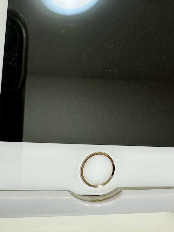 ���Хåƥ꡼82% SIM�ե꡼ iPhone6s 128GB �������������
