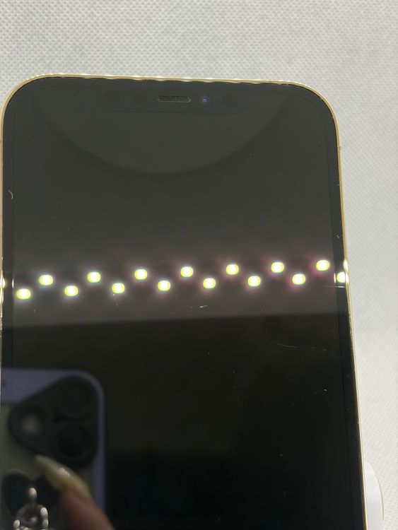 ���Хåƥ꡼85% SIM�ե꡼ iPhone12ProMax 256GB �������