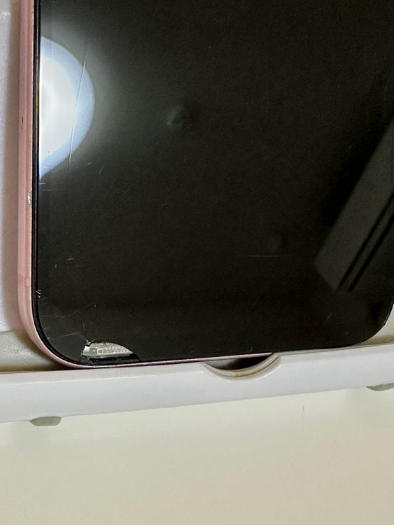 ���Хåƥ꡼86% SIM�ե꡼ iPhone15Plus 256GB �ԥ�