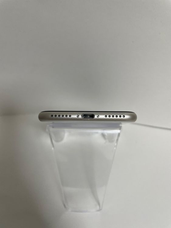 ϥԥͥͥå SIMե꡼ iPhoneSE裳  64GB 饤 Хåƥ꡼82%