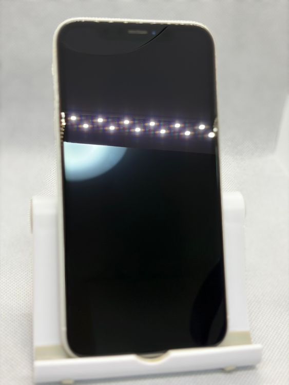 ���Хåƥ꡼81% SIM�ե꡼ iPhoneXR 64GB �ۥ磻��