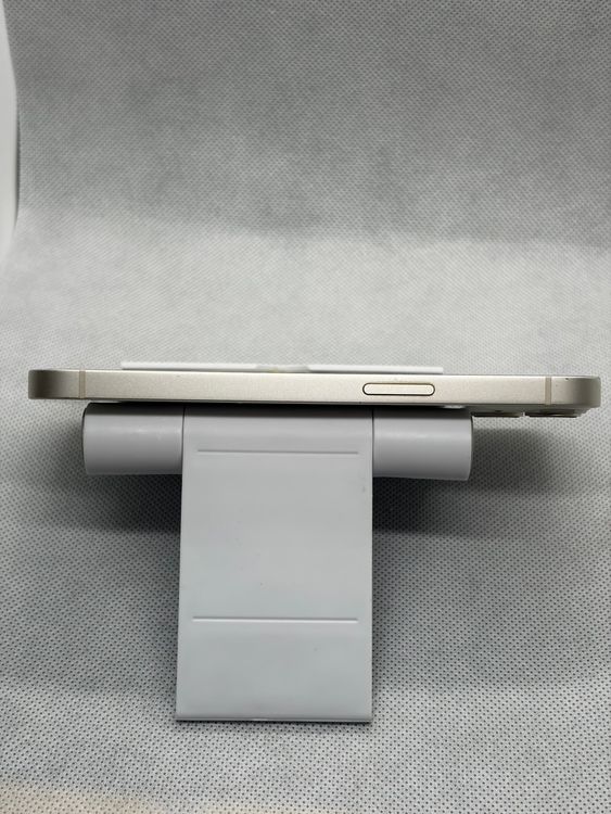 ���Хåƥ꡼81% SIM�ե꡼ iPhone13 128GB �������饤��