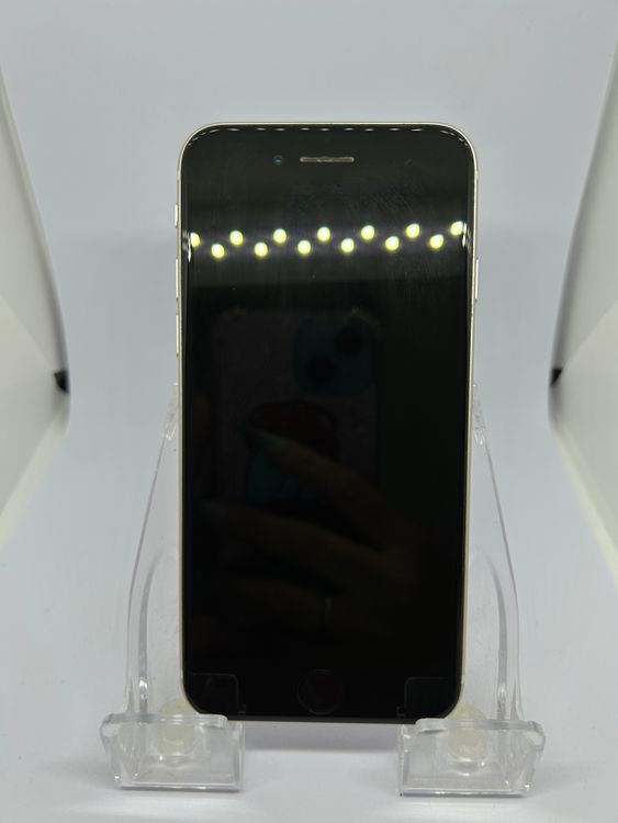 ��SIM�ե꡼ iPhoneSE��3����  64GB �ۥ磻�� �Хåƥ꡼76%
