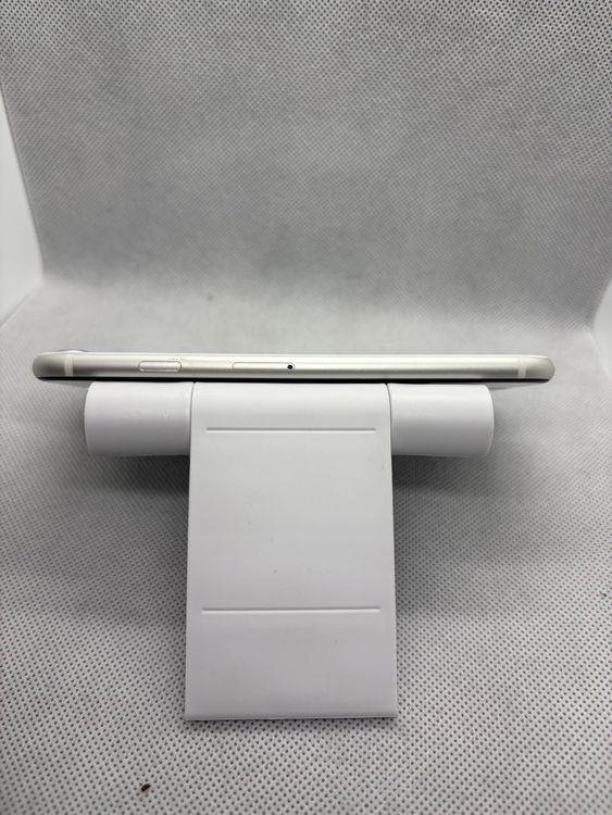 ���ϥԥͥ��ͥå� SIM�ե꡼ iPhoneSE ��2���� 64GB �ۥ磻�� �Хåƥ꡼84%