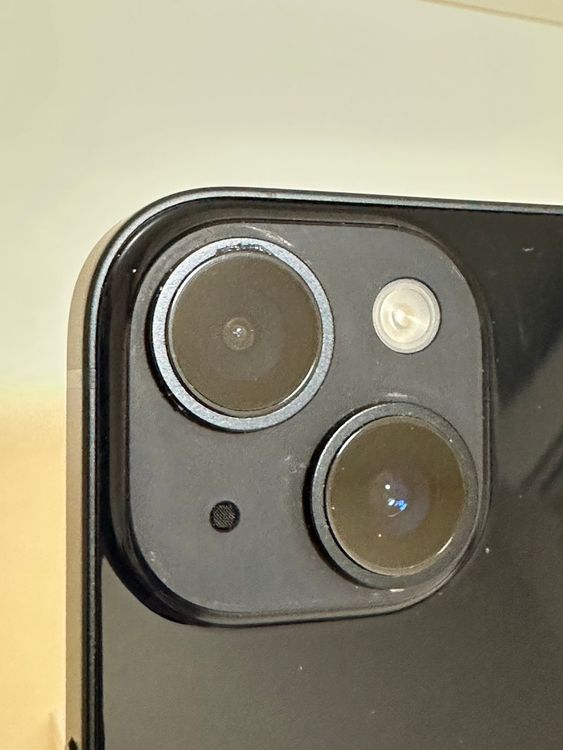 ���Хåƥ꡼83% SIM�ե꡼ iPhone14 128GB �ߥåɥʥ���