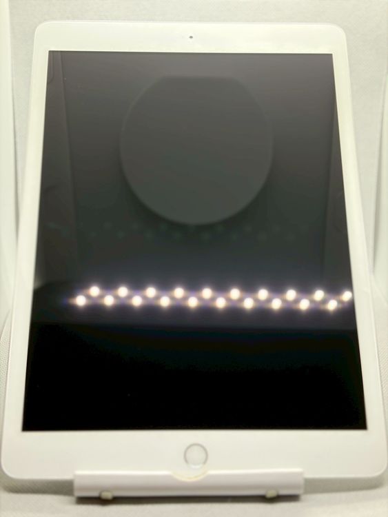 ���Хåƥ꡼90% Ķ���� iPad ��7���� 128GB ����С� Wi-Fi��ǥ�