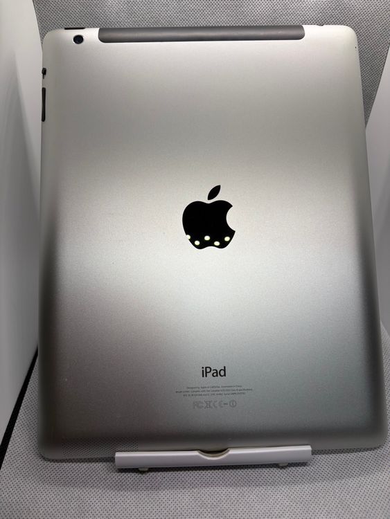 ������ iPad ��4���� 64GB ����С� Softbank