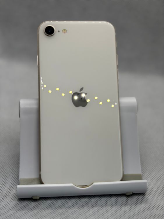 ������ SIM�ե꡼ iPhoneSE ��3���� 64GB �������饤��