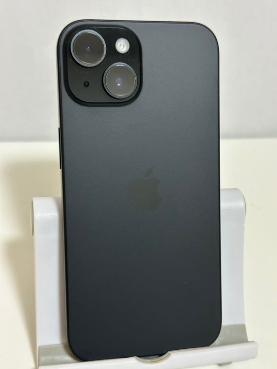 ���Хåƥ꡼85% SIM�ե꡼ iPhone15 128GB �֥�å�