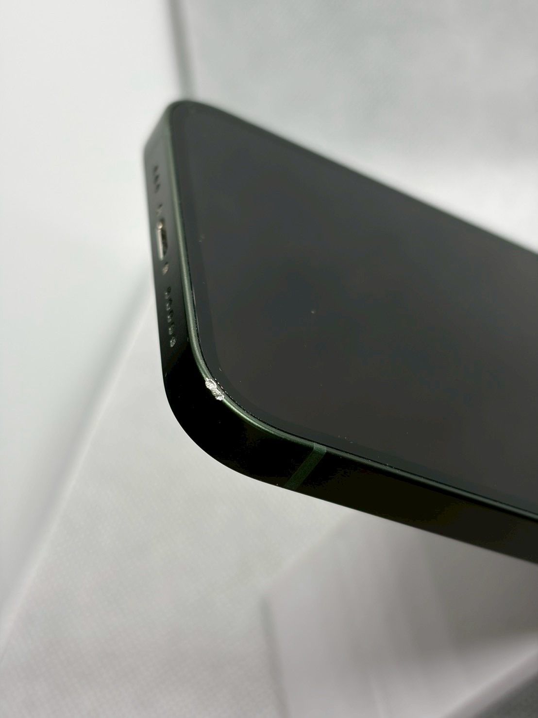 ムスビー｜○SIMフリー iPhone13 128GB グリーン バッテリー81