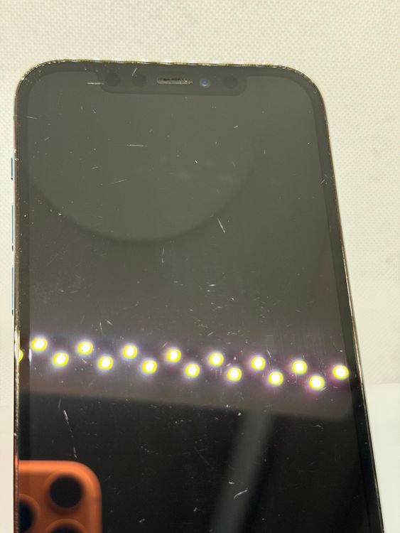 ���Хåƥ꡼100% SIM�ե꡼ iPhone12Pro 128GB �֥롼